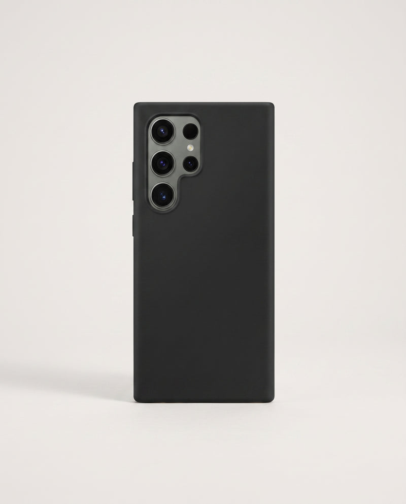 Svart símahulstur á Samsung S23 Ultra